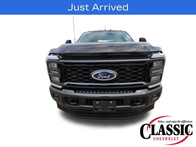 Used 2024 Ford F350 Lariat w/ Sport Appearance Package image 3