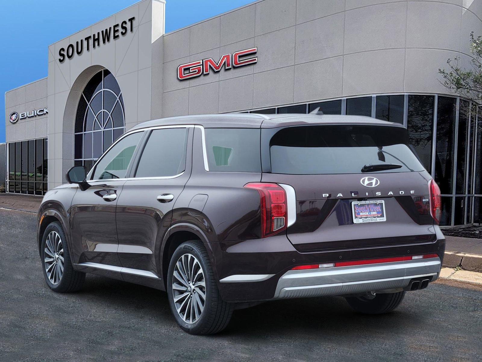 Used 2023 Hyundai Palisade Calligraphy image 5