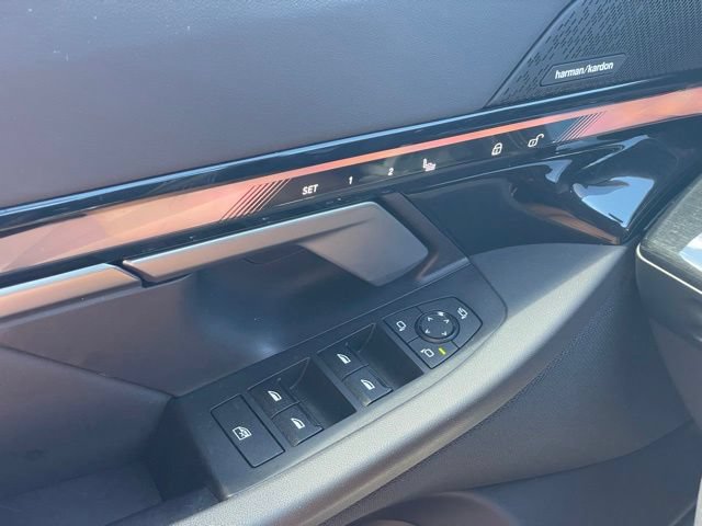 Certified 2025 BMW i5 xDrive40 w/ M Sport Package AWD/4WD image 12