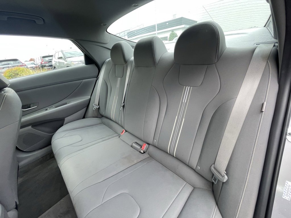 Used 2024 Hyundai Elantra SEL image 24