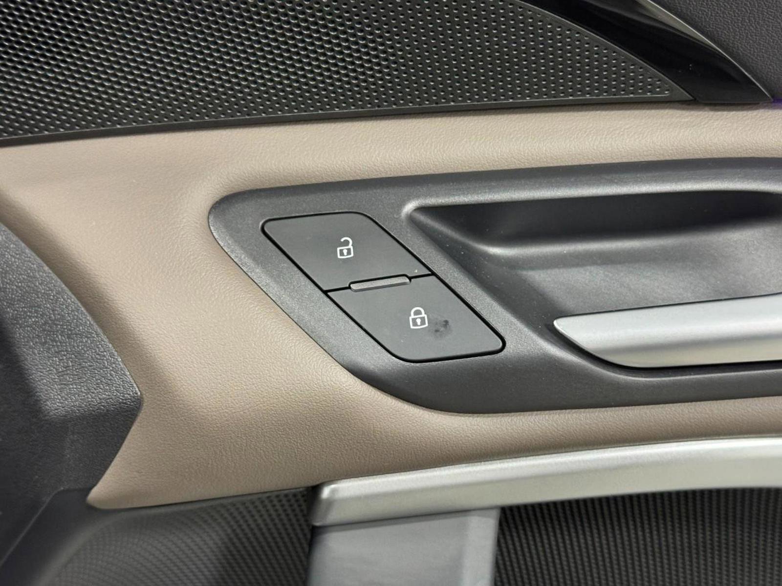 Certified 2025 Audi Q5 Premium w/ Convenience Package image 21