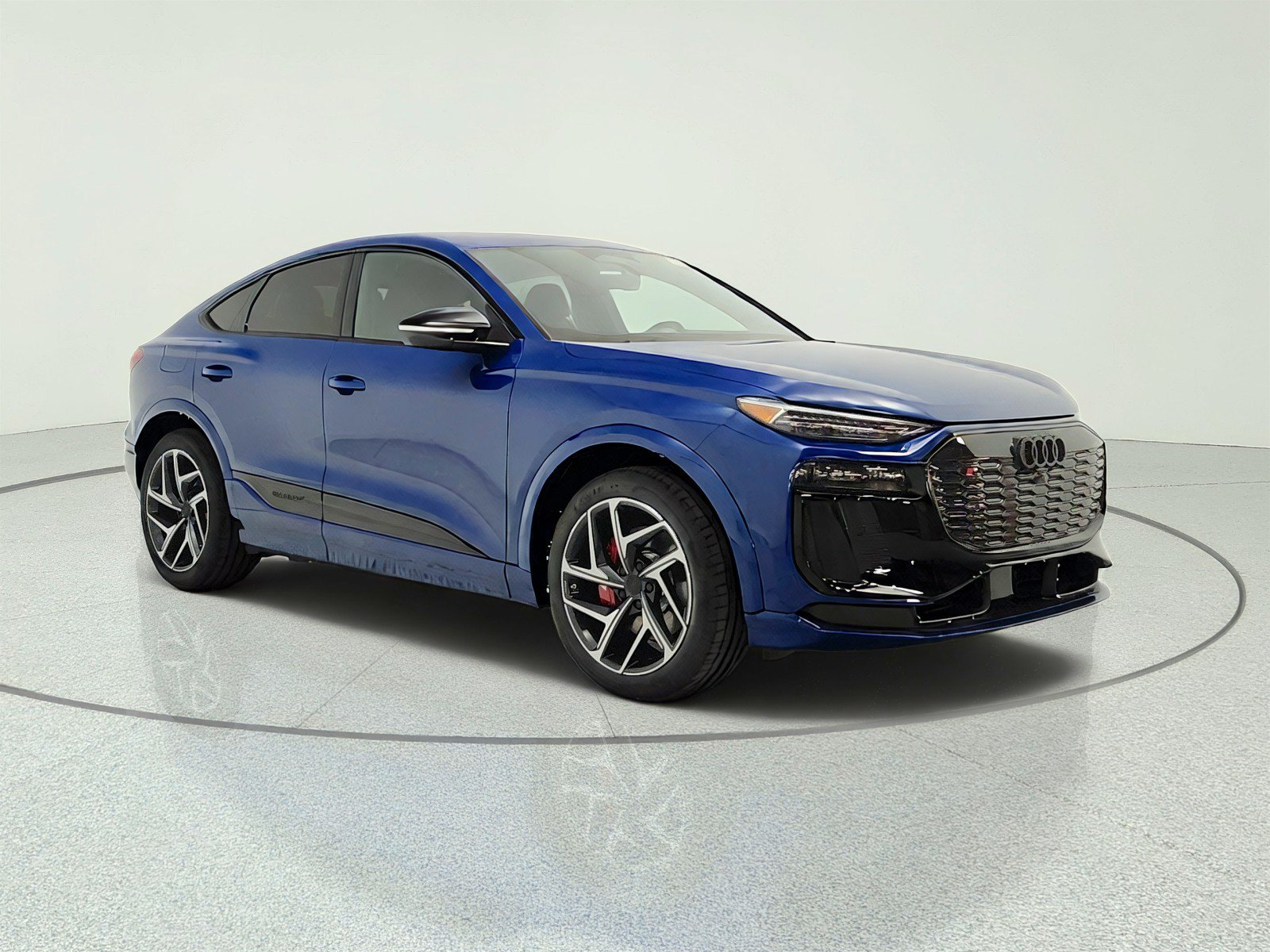 New 2027 Audi SQ6 e-tron Prestige AWD/4WD image 3