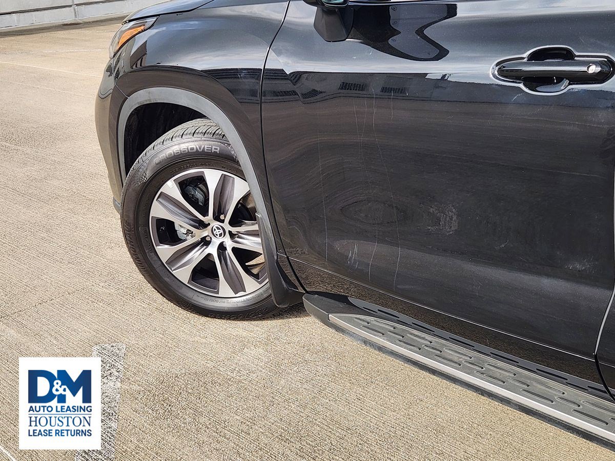 Used 2022 Toyota Highlander XLE image 16