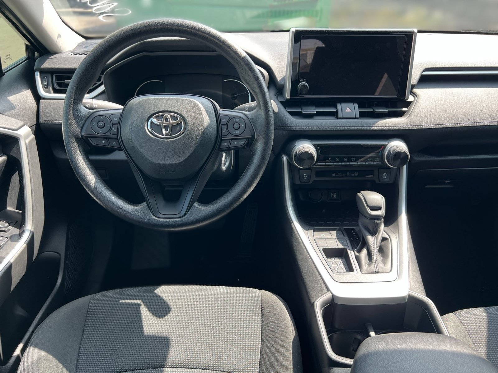 Used 2025 Toyota RAV4 LE FWD image 20