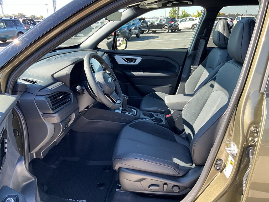 New 2025 Subaru Forester Touring image 15