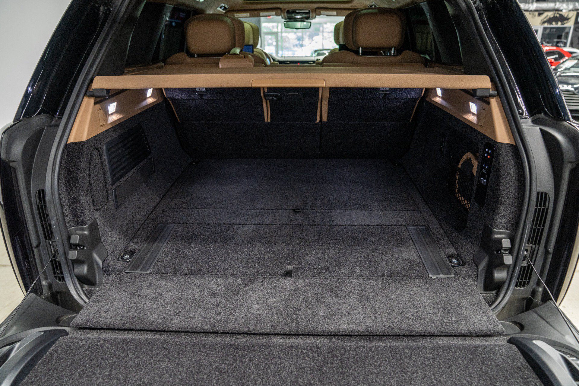 Used 2024 Land Rover Range Rover Autobiography AWD/4WD image 18