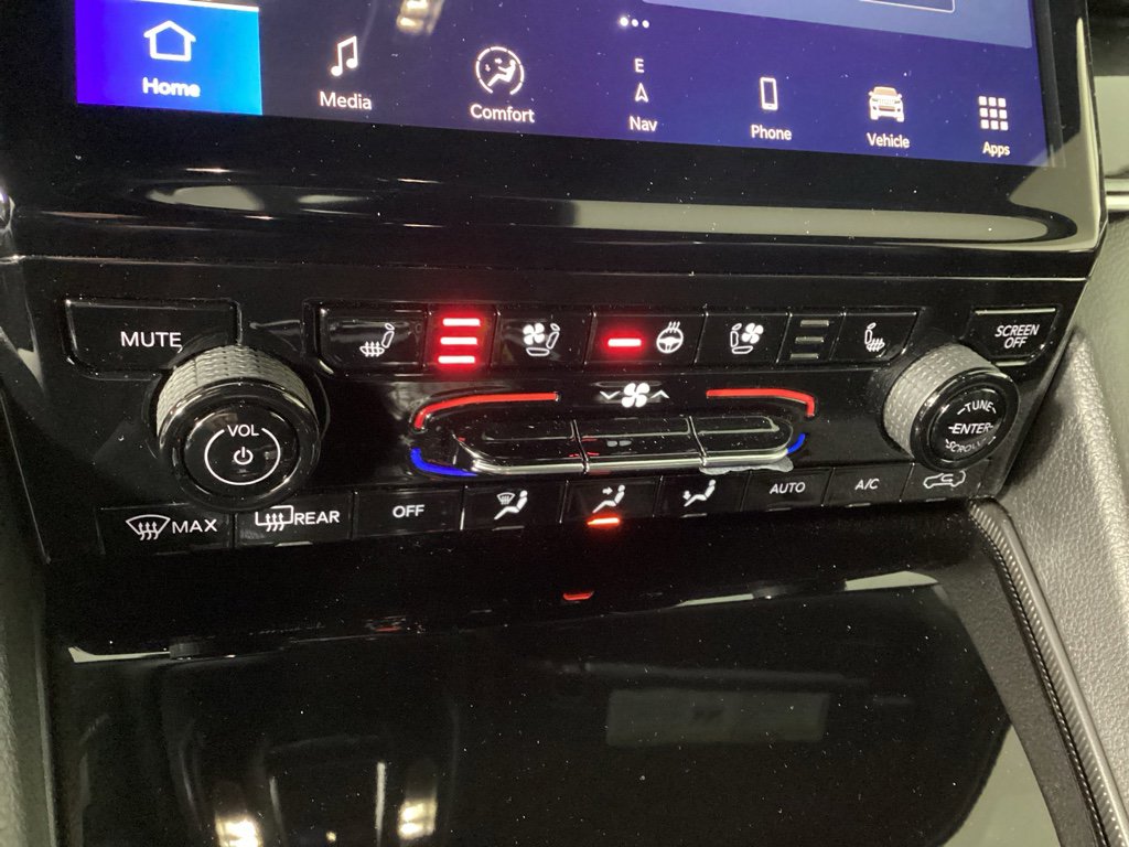 Used 2024 Jeep Grand Cherokee Trailhawk w/ Advanced Protech Group II image 31