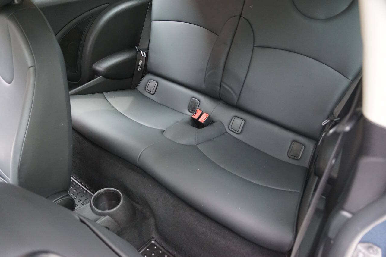 Used 2011 MINI Cooper Hardtop FWD image 20