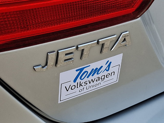 Used 2012 Volkswagen Jetta SE FWD image 30