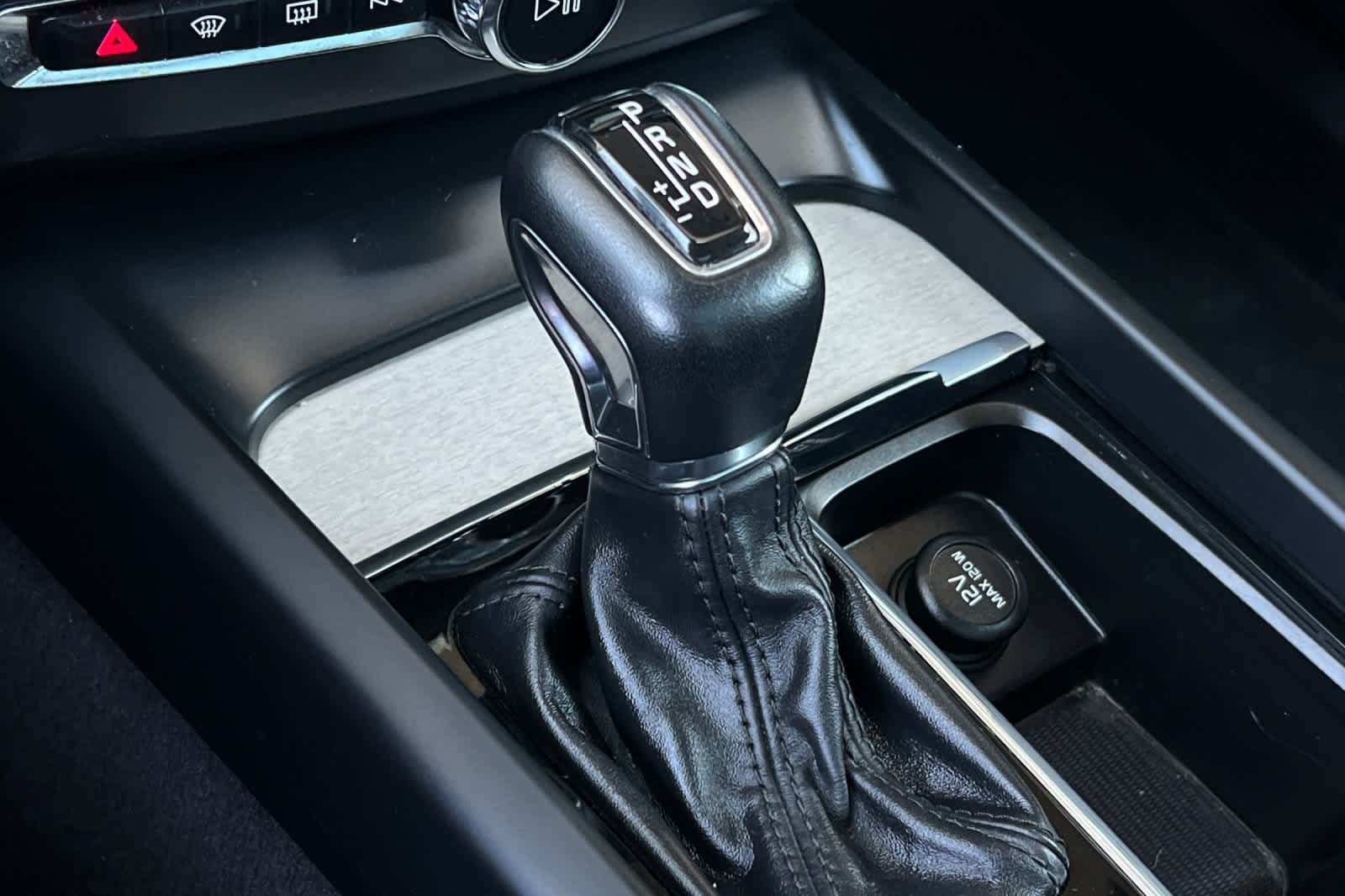 Used 2018 Volvo XC60 T6 Inscription w/ Convenience Package AWD/4WD image 23