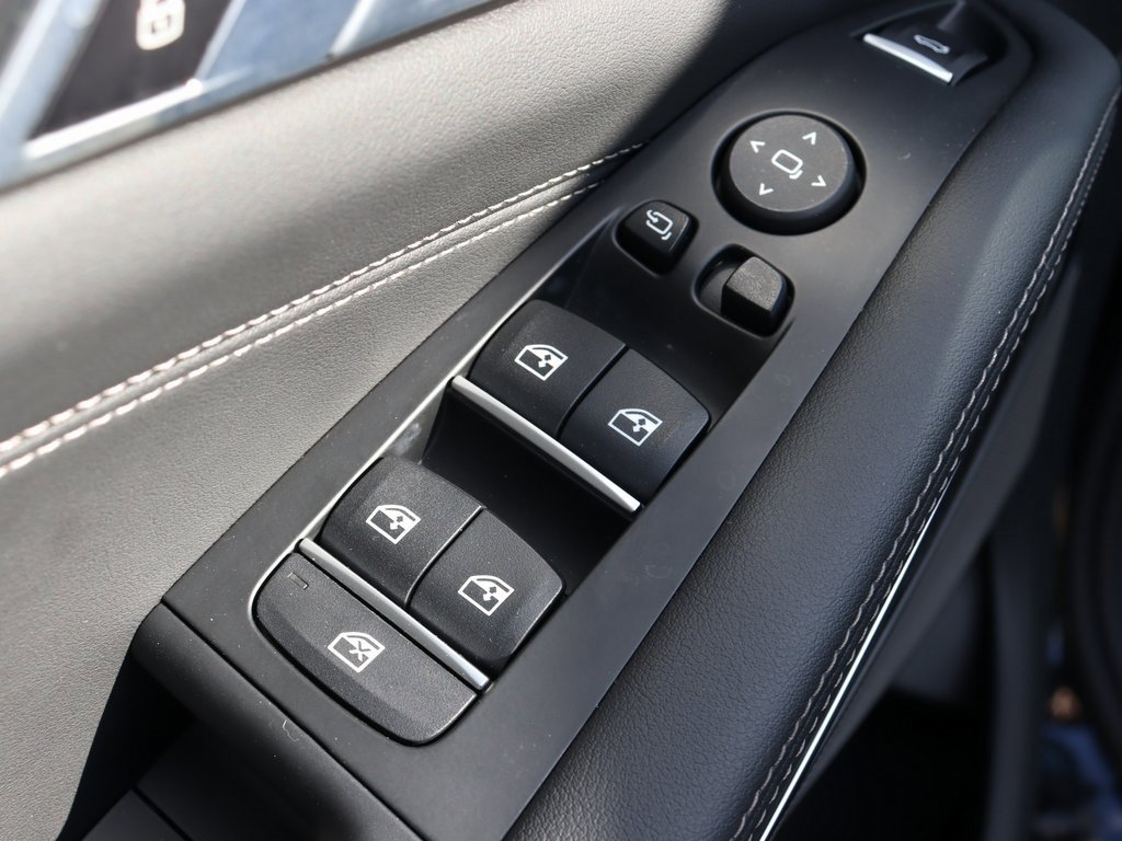 Used 2026 BMW X5 M60i image 14