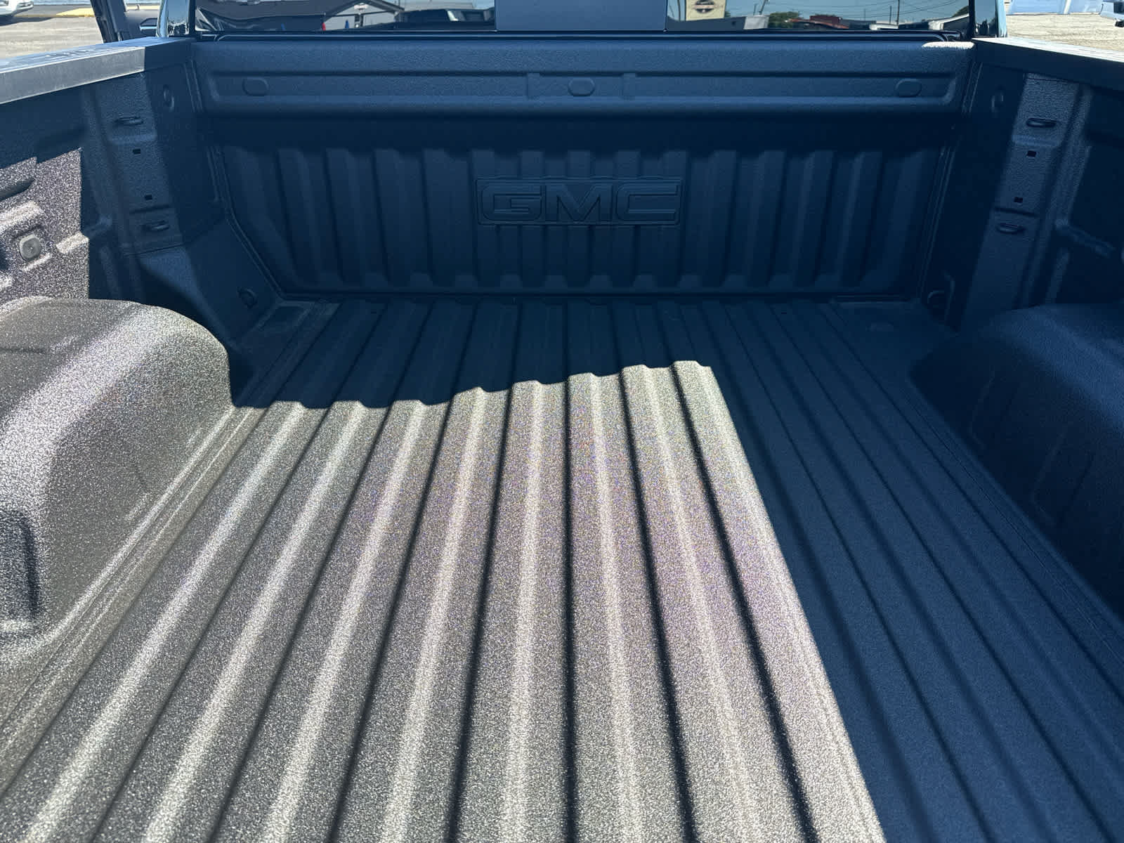 New 2026 GMC Sierra 1500 SLE w/ Preferred Package AWD/4WD image 26
