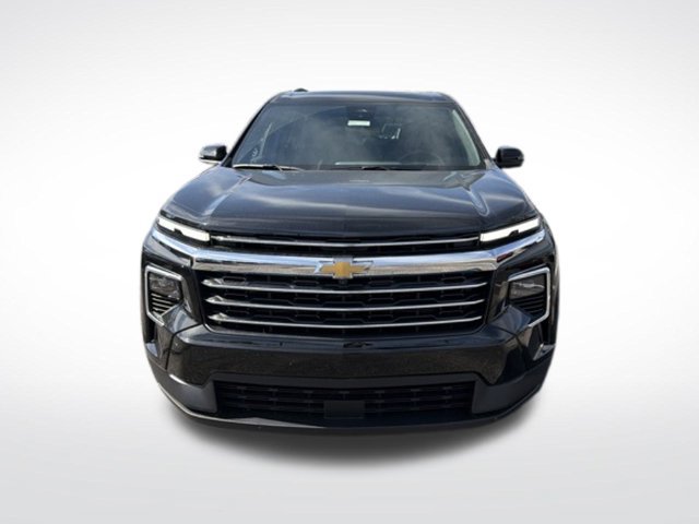 New 2027 Chevrolet Traverse LT w/ Sun and Wheel Package FWD image 3