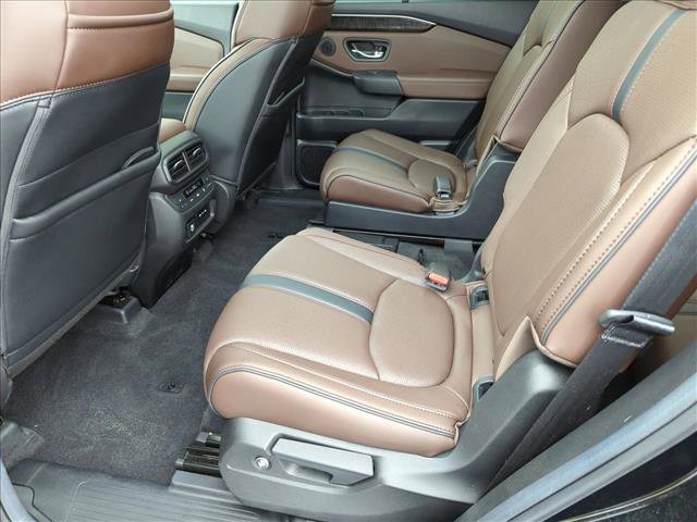 Certified 2025 Honda Pilot Elite image 19