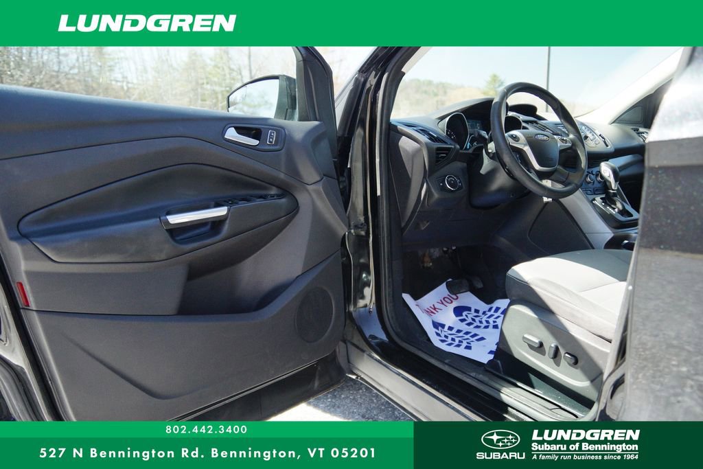 Used 2015 Ford Escape SE image 12