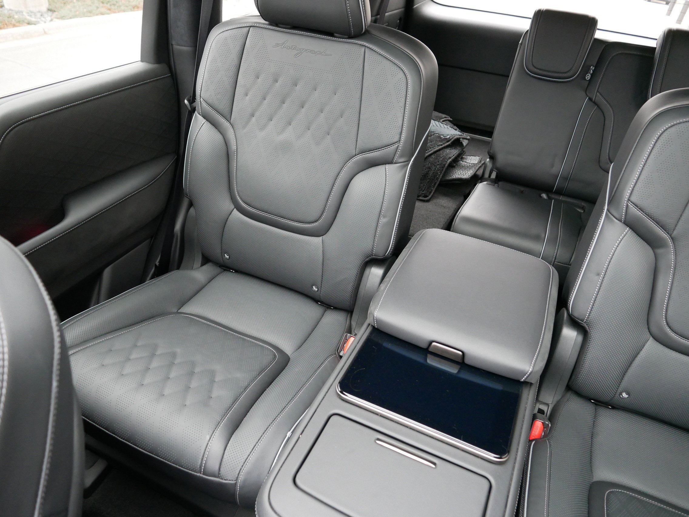 Certified 2025 INFINITI QX80 Autograph image 12