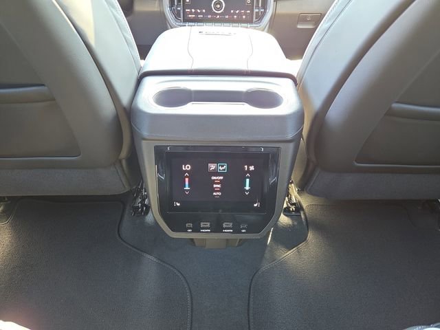 New 2026 GMC Yukon AT4 Ultimate image 9