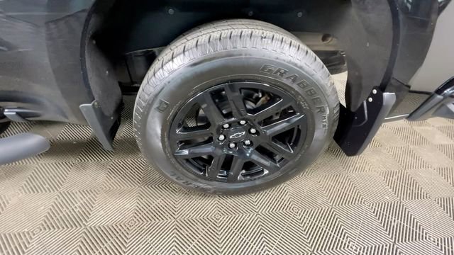 Used 2023 Chevrolet Silverado 1500 Custom w/ Rally Edition AWD/4WD image 19