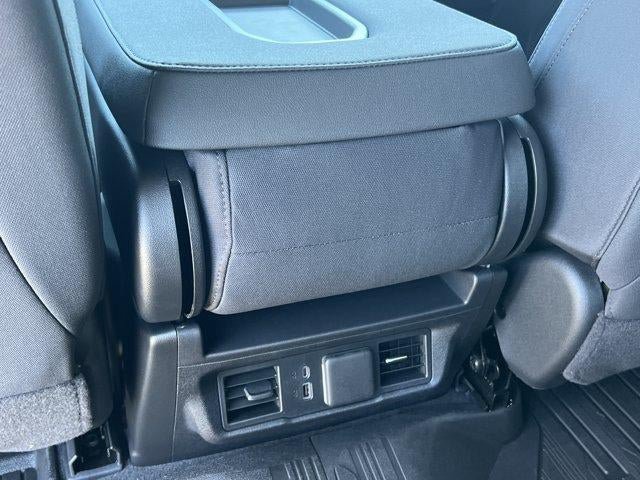 New 2026 GMC Sierra 1500 Elevation w/ Elevation Select Package AWD/4WD image 18