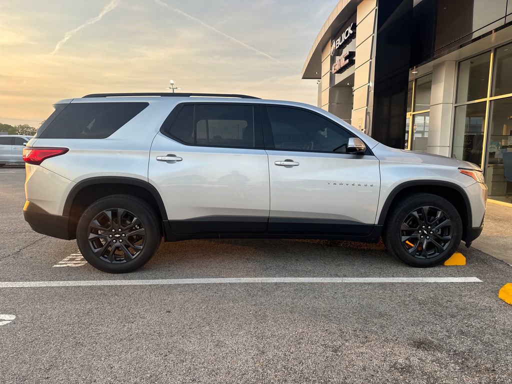 Used 2020 Chevrolet Traverse RS w/ LPO, Floor Liner Package image 4