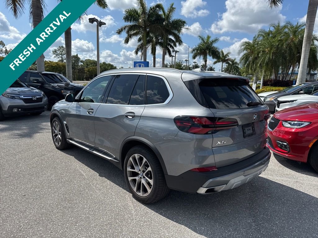 Used 2026 BMW X5 xDrive40i w/ Climate Comfort Package AWD/4WD image 3