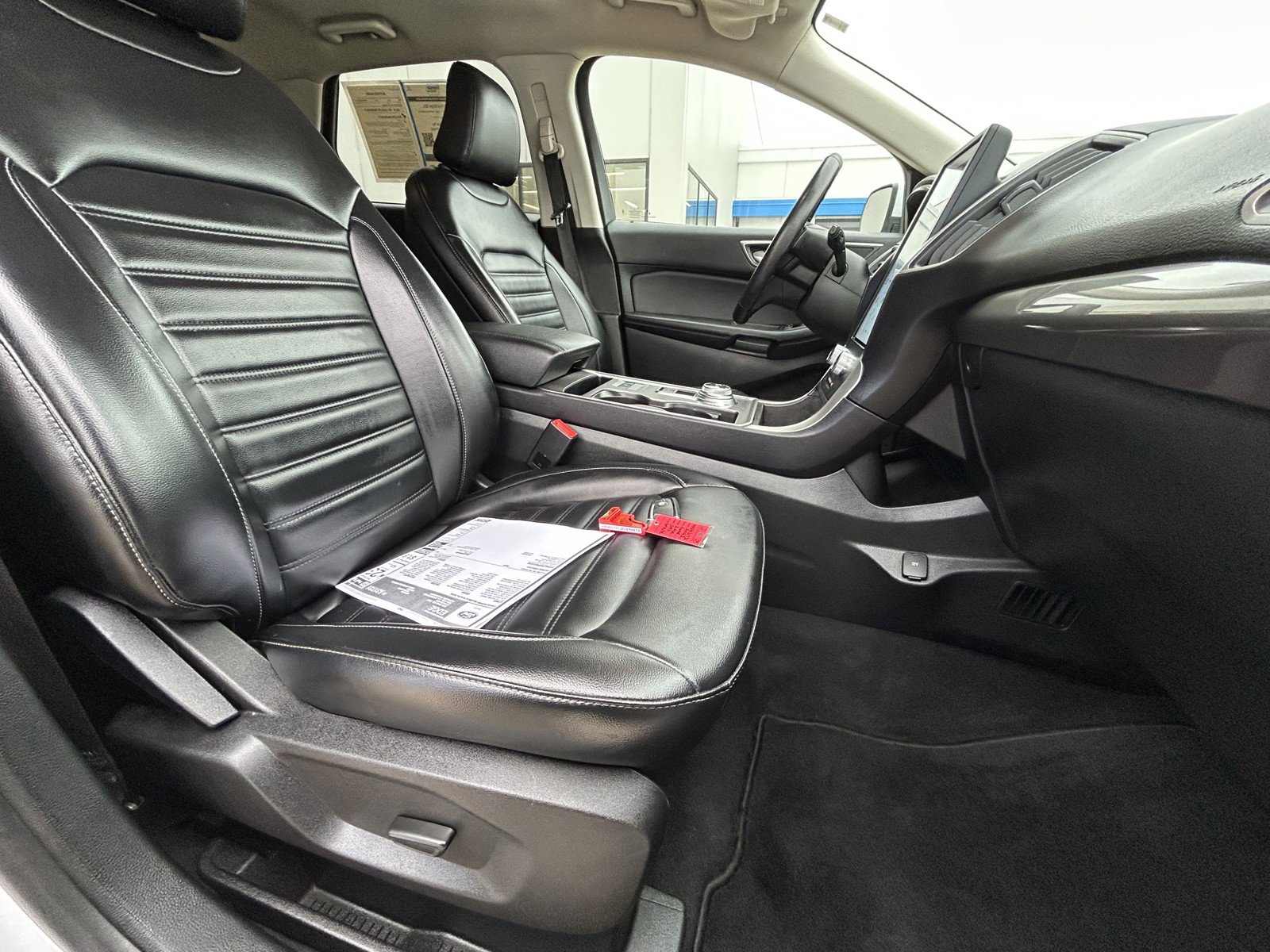 Used 2023 Ford Edge SEL image 21