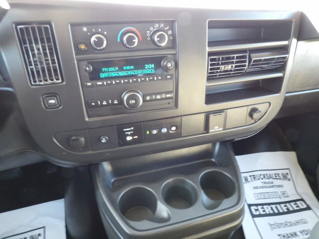 Used 2024 Chevrolet Express 3500 LS RWD image 22