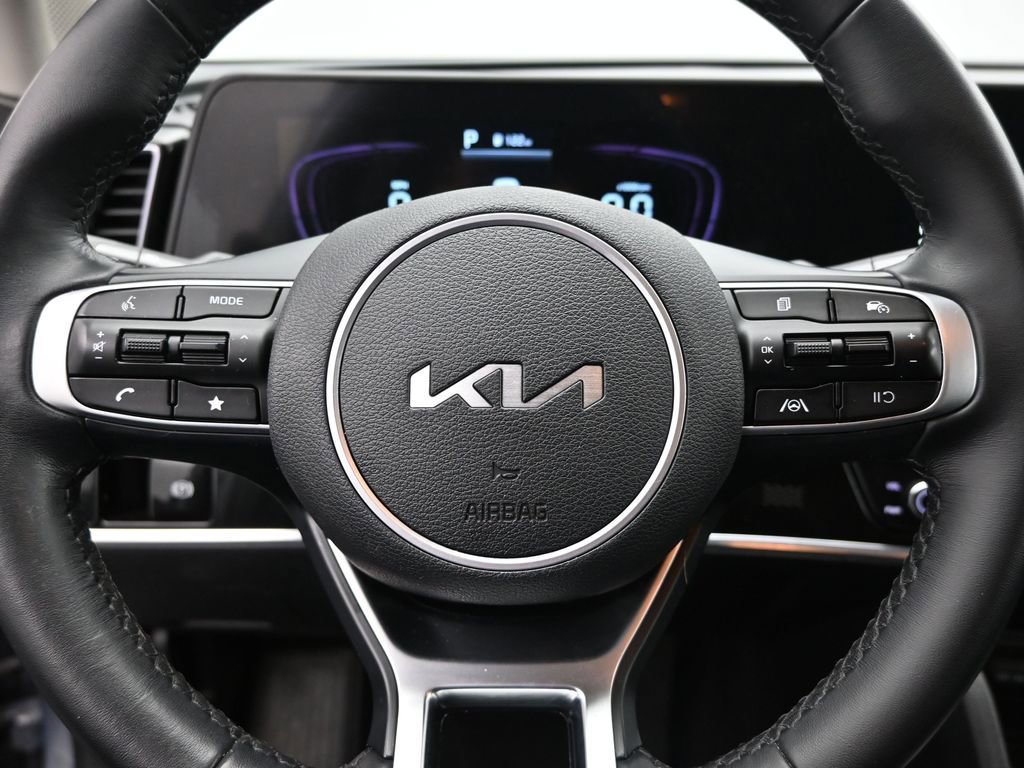 Used 2023 Kia Sportage EX image 12
