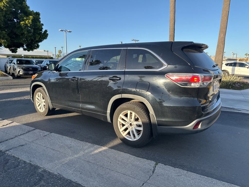 Used 2016 Toyota Highlander LE image 14