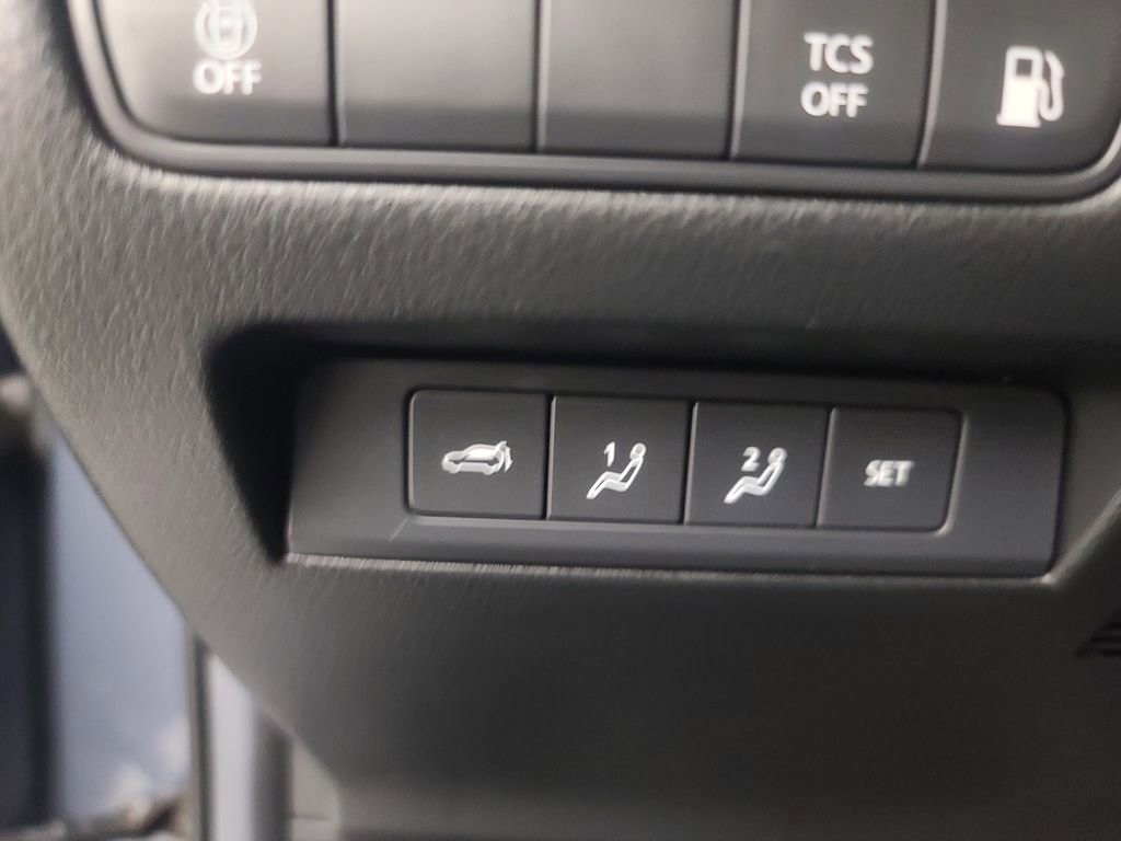 Used 2025 MAZDA CX-50 AWD 2.5 Hybrid w/ Premium Pkg image 27