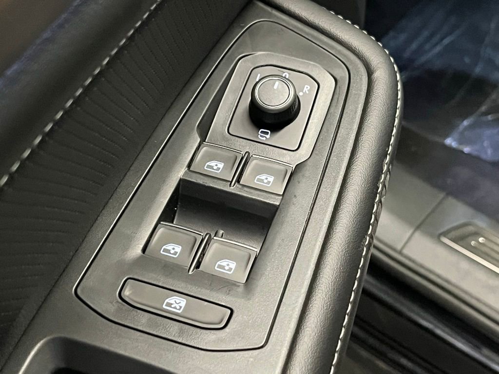 New 2026 Volkswagen Atlas SEL Premium R-Line image 18