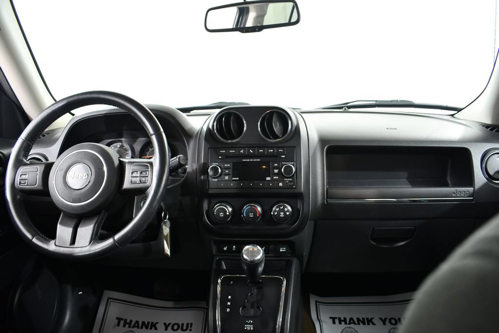 Used 2017 Jeep Patriot Latitude FWD image 7