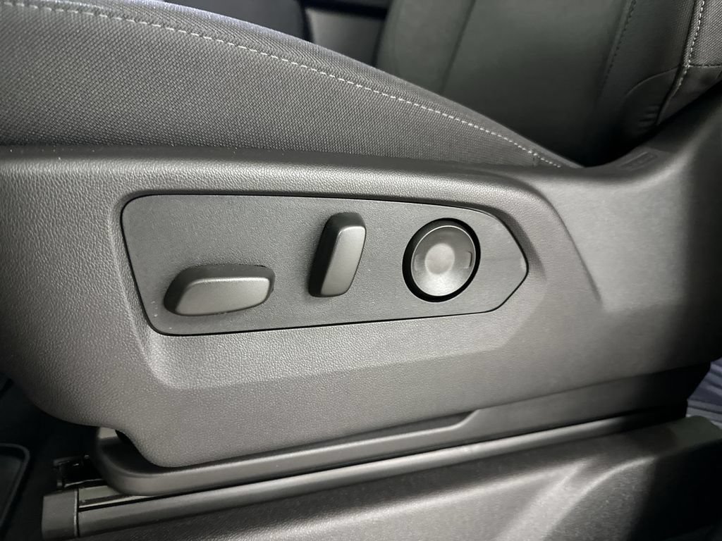 New 2026 Chevrolet Silverado 1500 LT AWD/4WD image 12