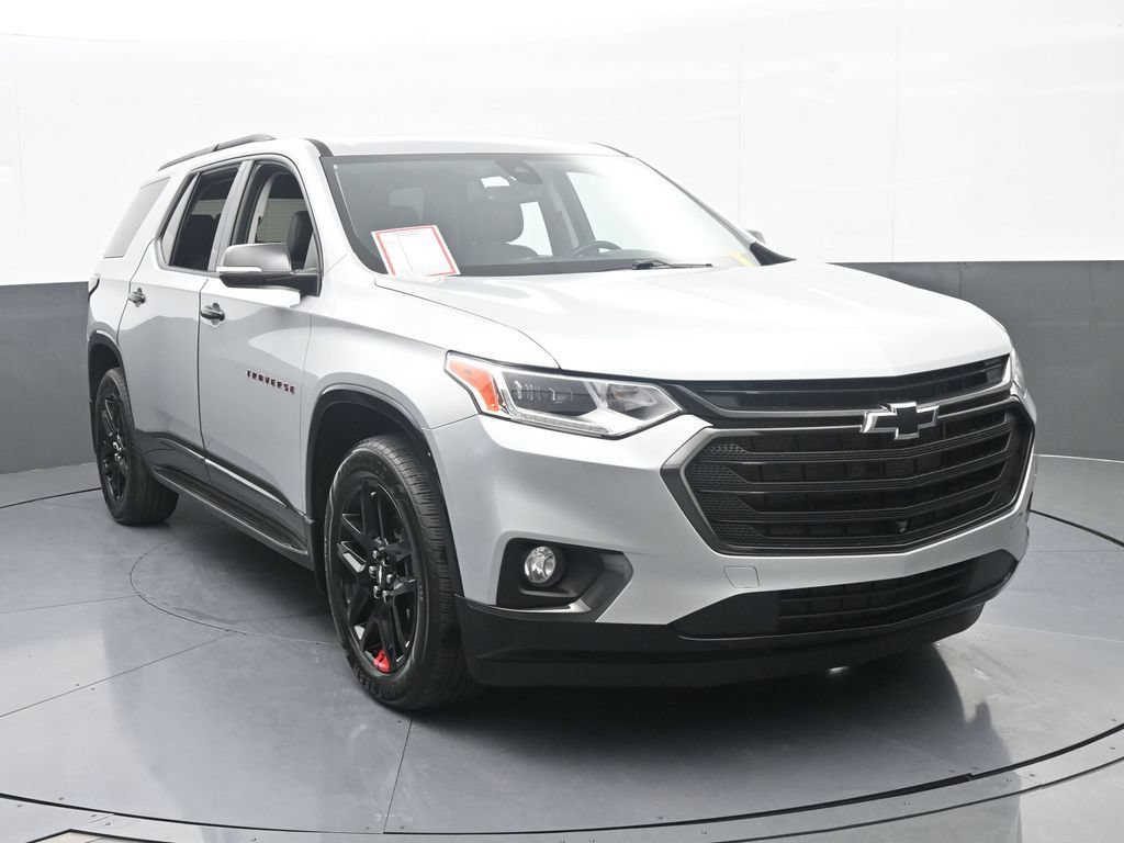 Used 2021 Chevrolet Traverse Premier w/ Redline Edition FWD image 9