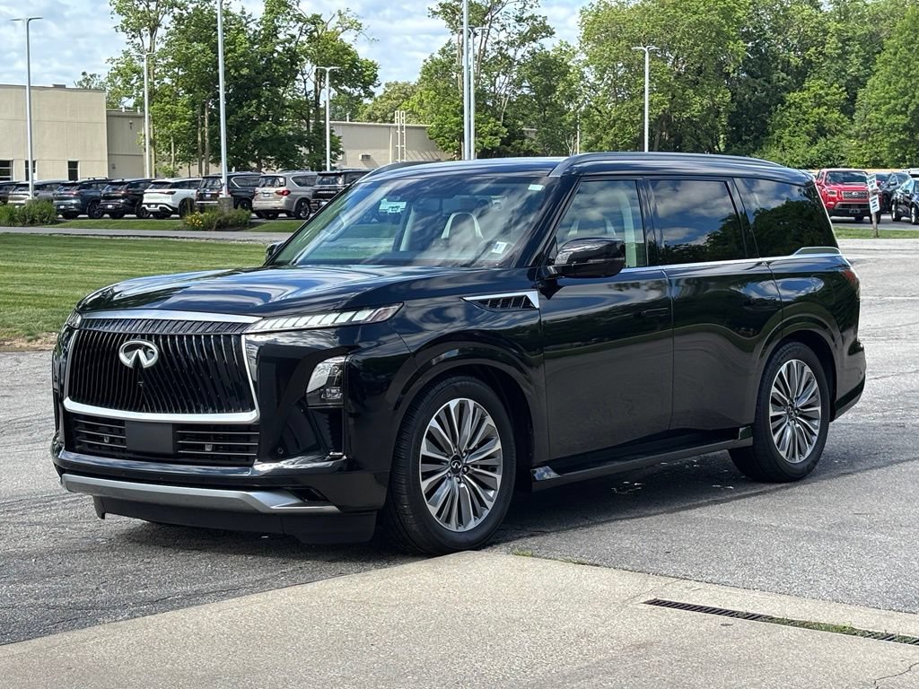 Used 2025 INFINITI QX80 Sensory AWD/4WD image 9
