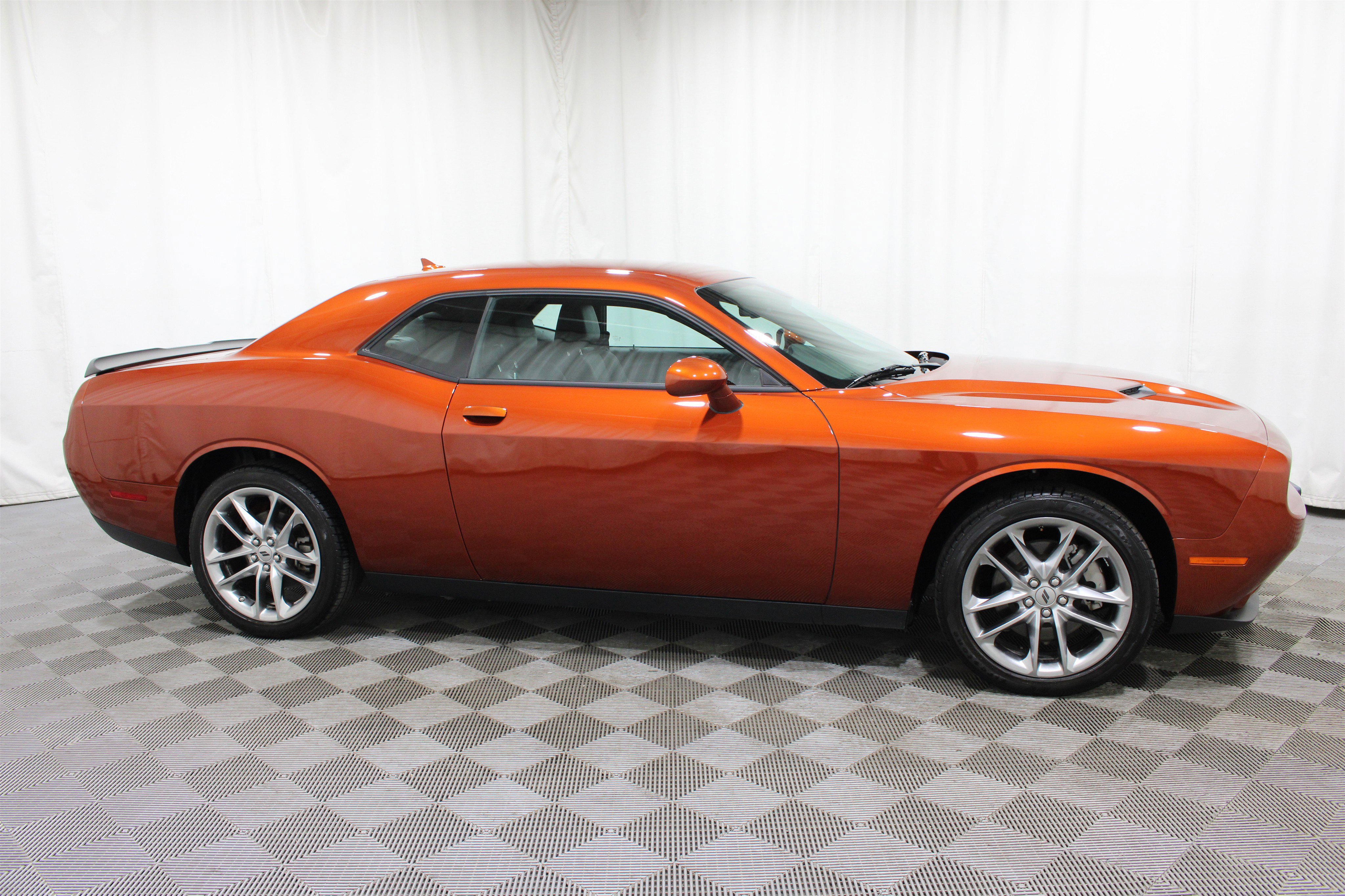 Used 2023 Dodge Challenger SXT w/ Plus Package image 25