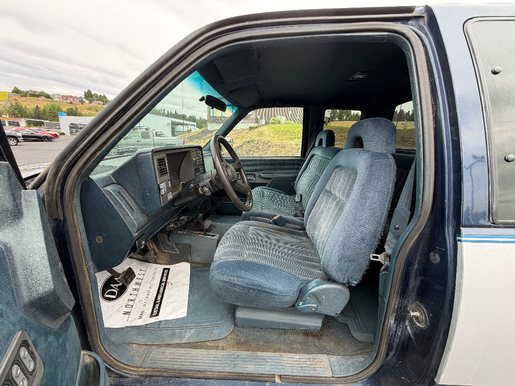 Used 1994 Chevrolet Silverado 2500 4x4 Extended Cab image 2