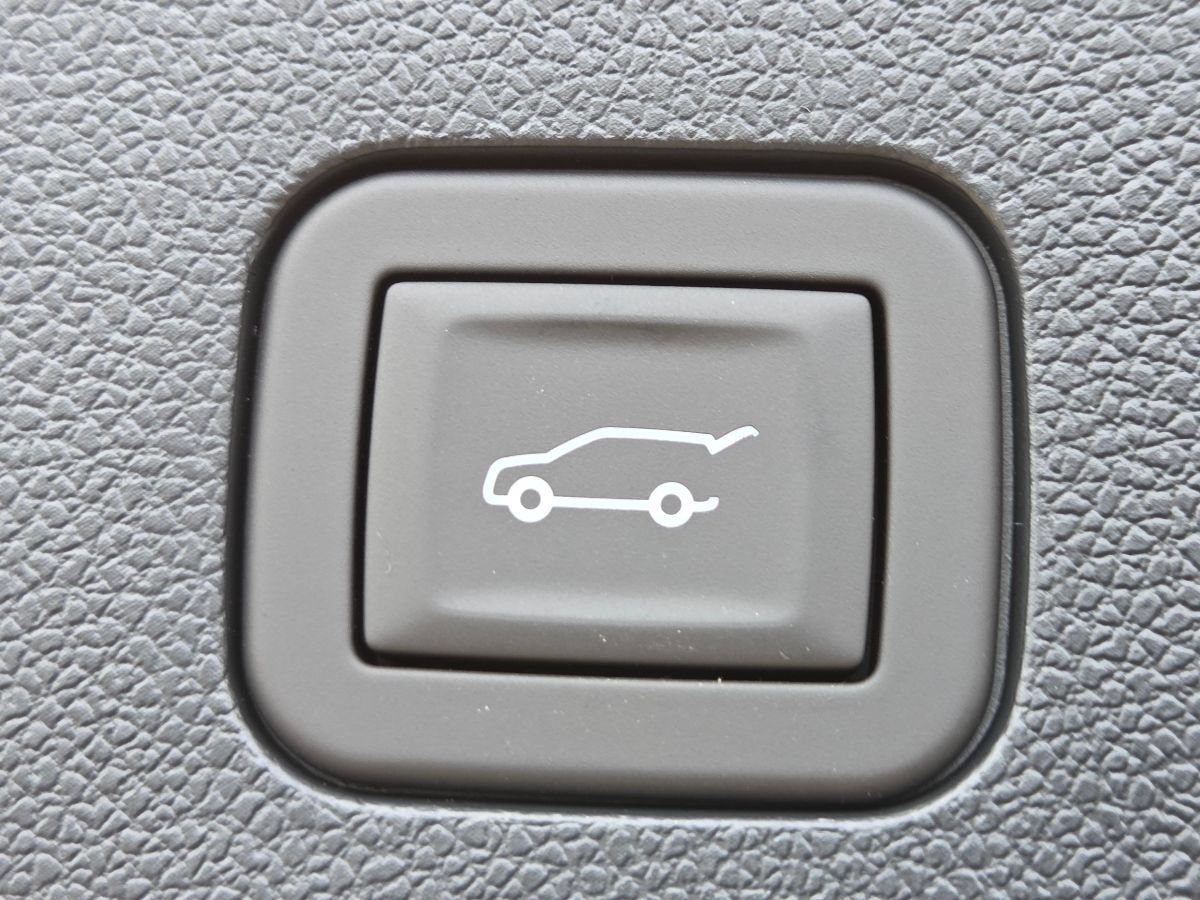 New 2027 Chevrolet Equinox RS FWD image 22