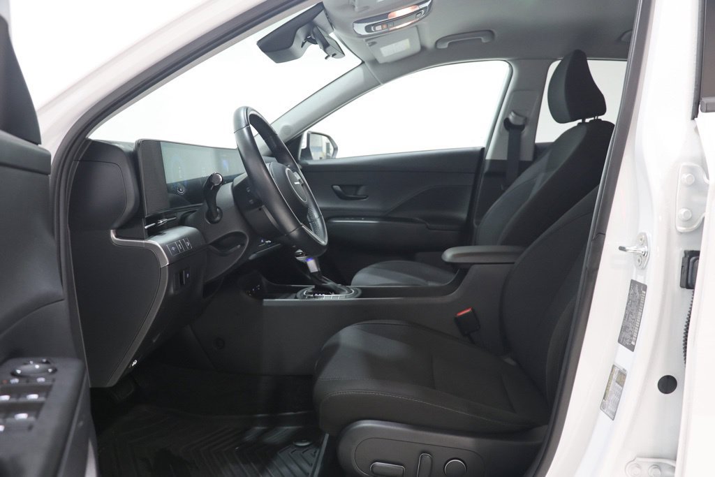 Used 2025 Hyundai Kona SEL FWD image 15
