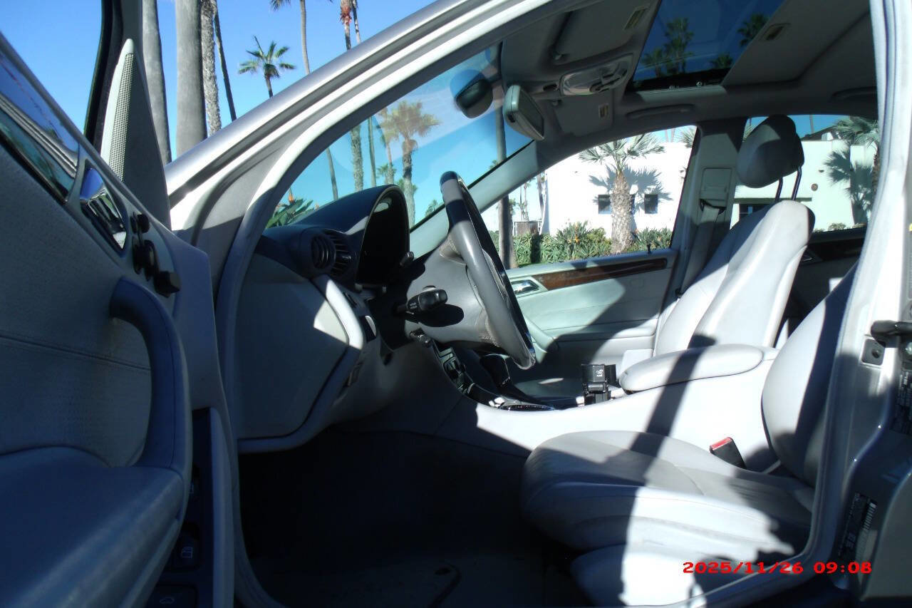 Used 2003 Mercedes-Benz C 320 C 320 4dr Sedan image 6
