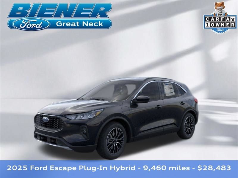 Used 2025 Ford Escape SE FWD image 1