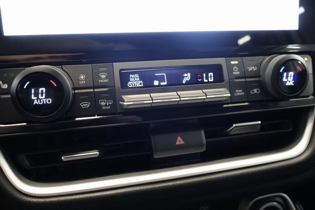 Certified 2025 Toyota Grand Highlander AWD Hybrid image 24