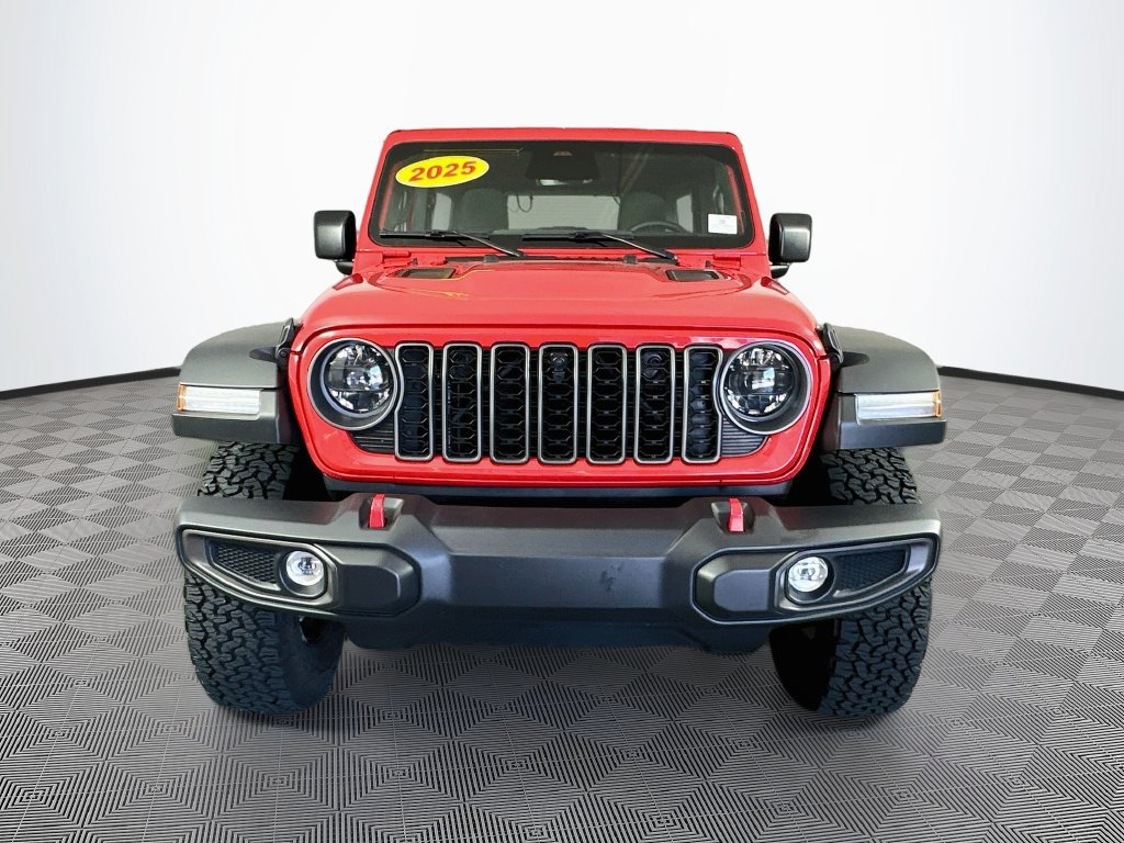 Certified 2025 Jeep Wrangler Unlimited Rubicon w/ Safety Group AWD/4WD image 4