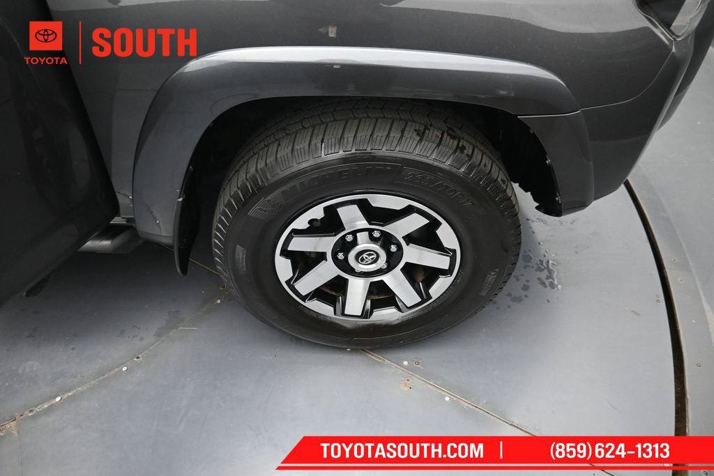 Used 2019 Toyota 4Runner TRD Off-Road Premium AWD/4WD image 34
