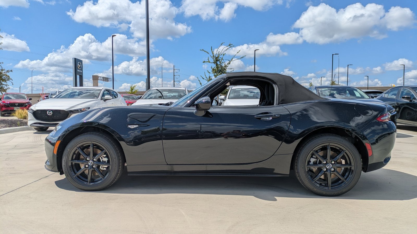New 2026 MAZDA MX-5 Miata Sport RWD image 3