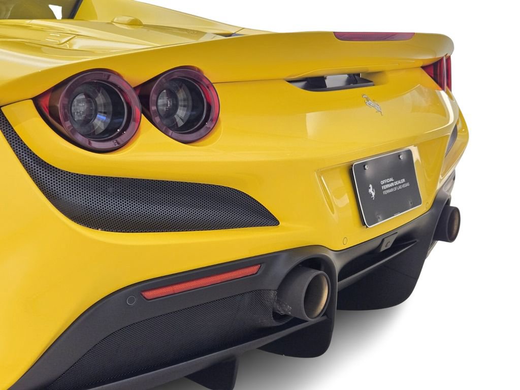 Used 2021 Ferrari F8 Tributo image 13