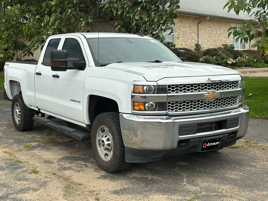 Used 2019 Chevrolet Silverado 2500 W/T AWD/4WD image 1
