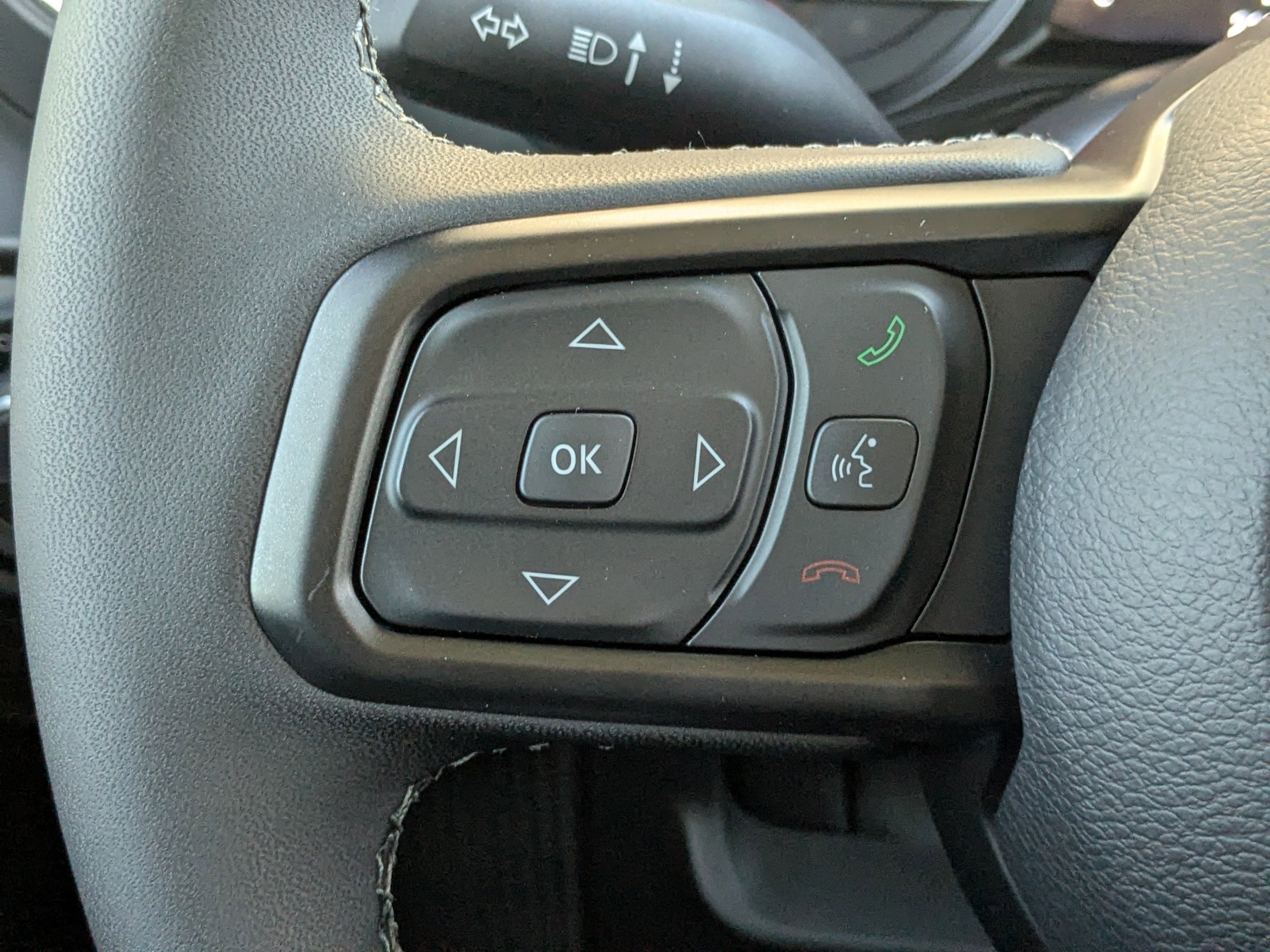 New 2025 Jeep Gladiator High Tide image 24