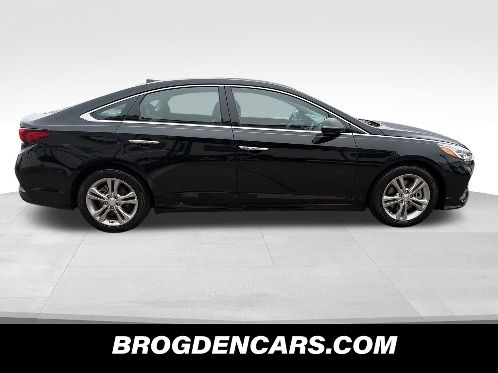 Used 2018 Hyundai Sonata Limited w/ Limited Ultimate Package 03 image 2