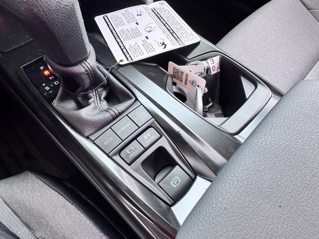 New 2026 Toyota Camry Hybrid FWD image 18